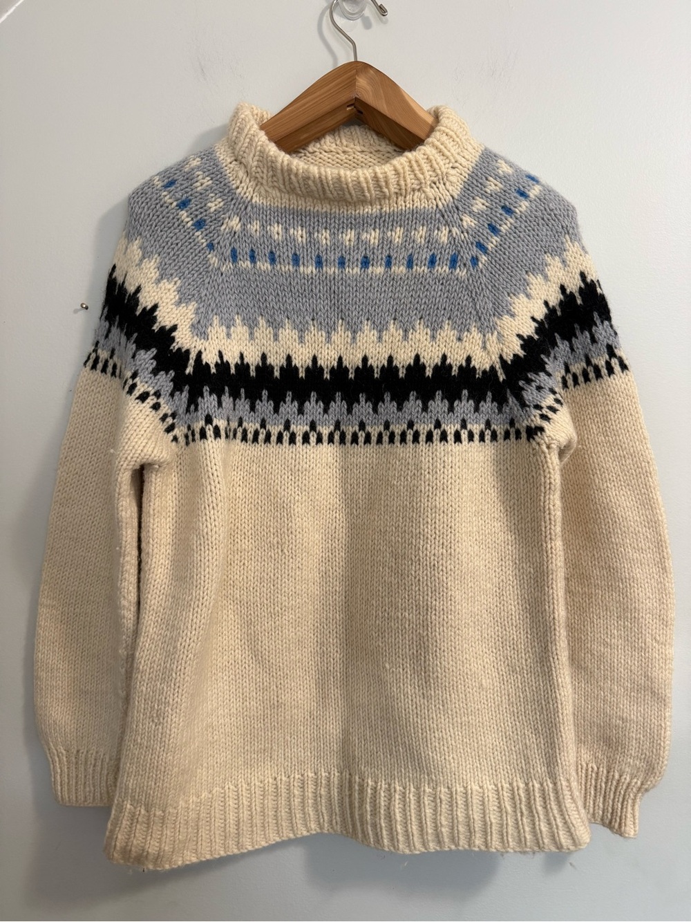 Hand Knit Icelandic Wool Sweater Cream, Black & Light Blue